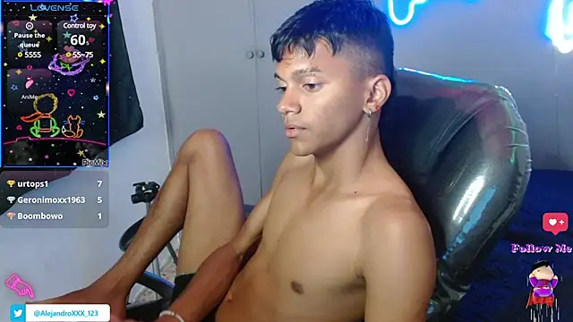 loistwink  online show from February 22, 2025, 10:29 am