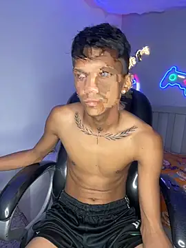 loistwink  online show from September 10, 2025, 4:45 am