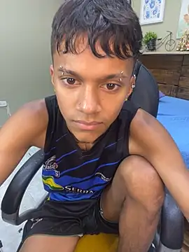 loistwink  online show from October 15, 2025, 5:24 pm