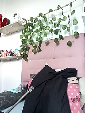 kendalbrowns online show from September 28, 2025, 12:10 pm