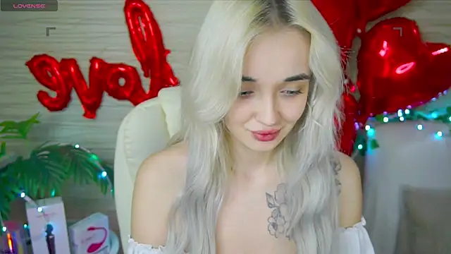 Ashley S online show from February 13, 2025, 11:04 pm