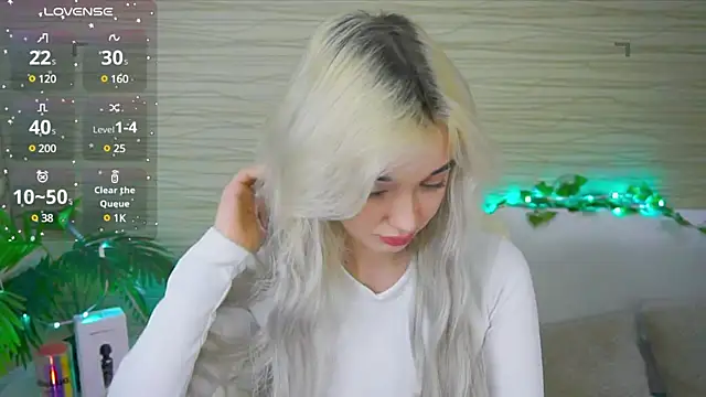 Ashley S online show from March 11, 2025, 11:15 pm