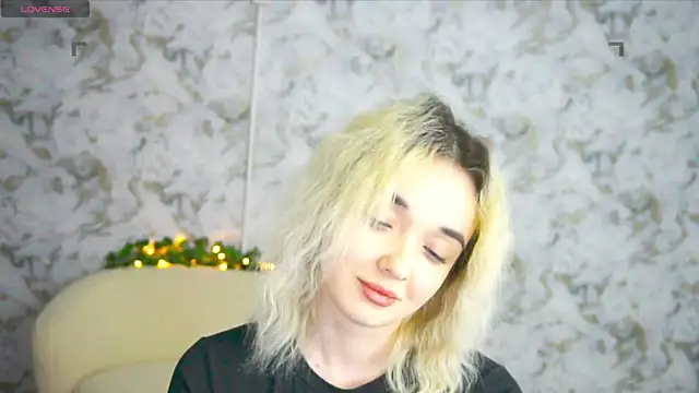 Ashley S online show from April 21, 2026, 2:51 am