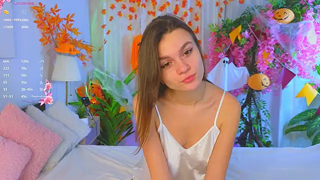 EvaHair online show from November 6, 2025, 8:21 pm