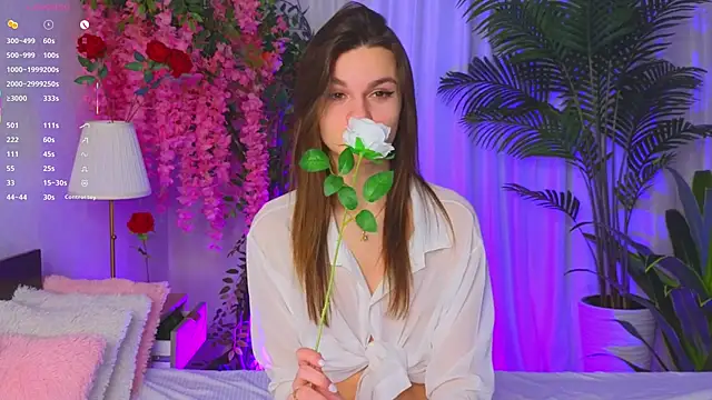 EvaHair online show from February 4, 2026, 8:14 pm