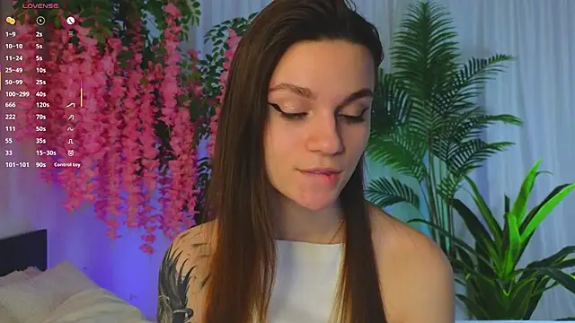 EvaHair online show from April 21, 2026, 2:51 am