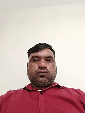 Snapshot of pintuS40 chatting on August 3, 2026, 10:32 am pintuS40 online show from August 3, 2026, 10:32 am
