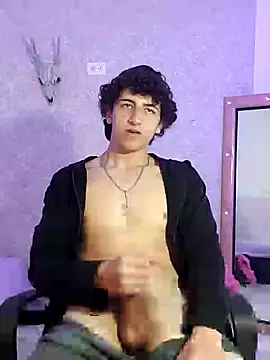 Kerverr  online show from December 28, 2024, 7:00 am