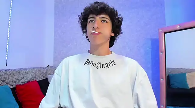 Kerverr  online show from February 4, 2025, 10:24 pm