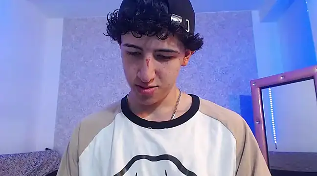 Kerverr  online show from February 15, 2025, 1:49 pm