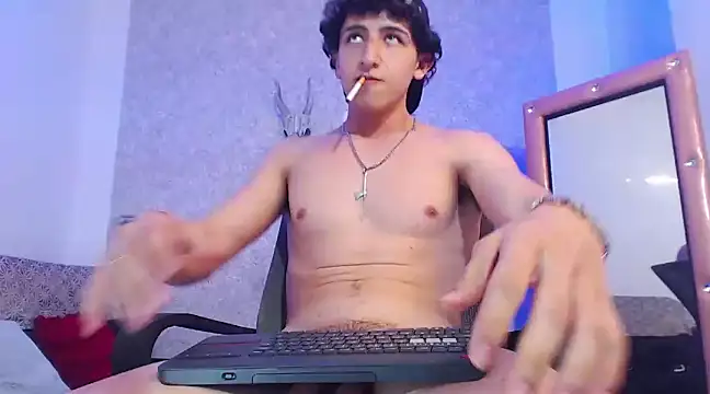 Kerverr  online show from February 19, 2025, 10:42 pm