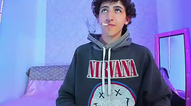 Kerverr  online show from March 7, 2025, 9:59 pm