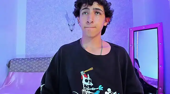 Kerverr  online show from March 10, 2025, 2:50 am