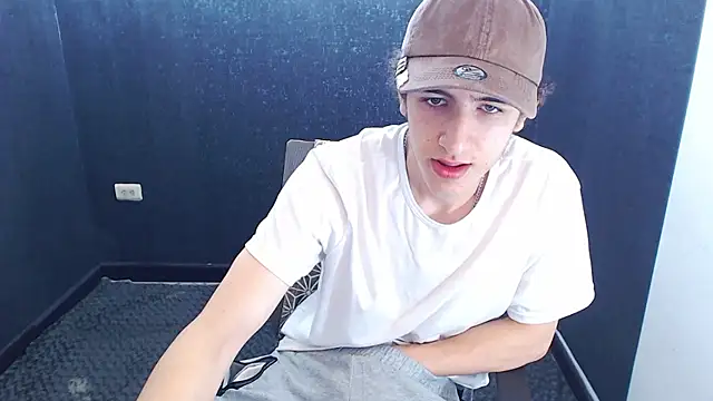 Kerverr  online show from November 9, 2025, 2:26 pm