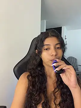 Snapshot of viktorya_xue chatting on July 24, 2026, 5:49 am viktorya xue online show from July 24, 2026, 5:49 am