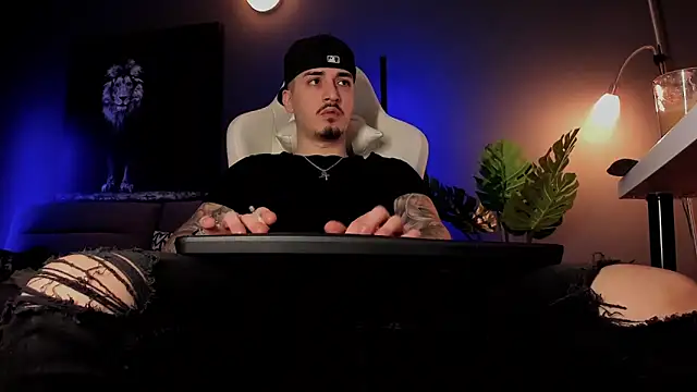 uptomatty online show from April 2, 2026, 9:18 am