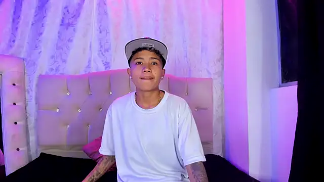 nova sex01 online show from November 26, 2025, 2:01 am