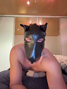 PlayDog123 online show from March 22, 2025, 12:57 pm