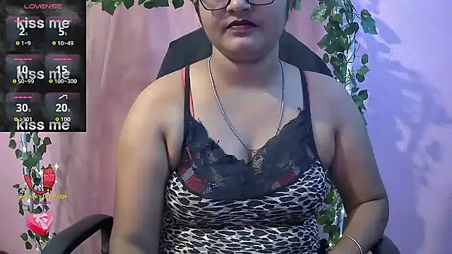 Pari-new online show from April 11, 2026, 4:17 am