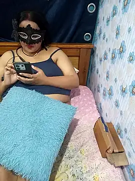 tina8th online show from February 23, 2025, 8:33 pm