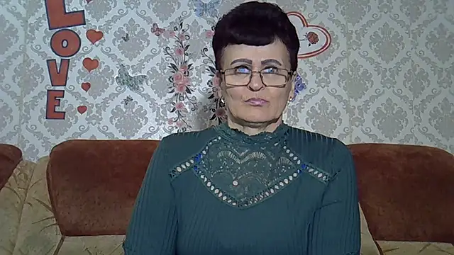 Snapshot of PaulaGolden chatting on May 14, 2026, 7:20 pm PaulaGolden online show from May 14, 2026, 7:20 pm