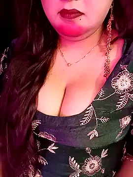 Suhanakhan00 online show from March 19, 2026, 8:29 am