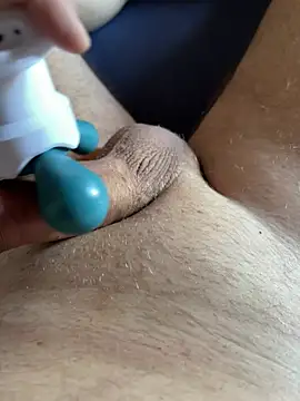 Madboyforever online show from April 7, 2026, 8:15 am