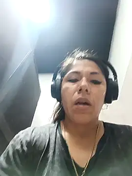 Karenn12 online show from October 10, 2025, 3:16 am