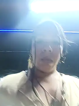 Karenn12 online show from November 13, 2025, 2:10 am