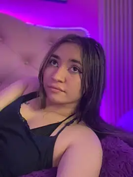 Sophie LS online show from February 2, 2025, 8:35 am