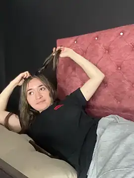 Sophie LS online show from March 13, 2025, 5:54 am