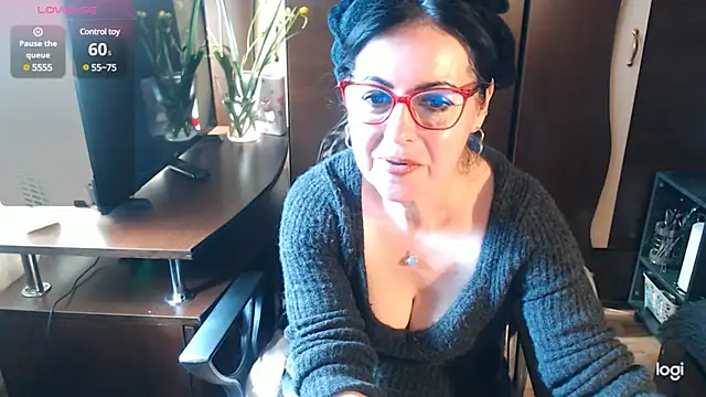 exymilf  online show from March 5, 2025, 11:38 am