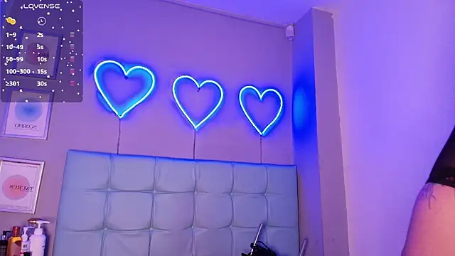 Lizzie-Evans online show from February 5, 2025, 12:06 pm