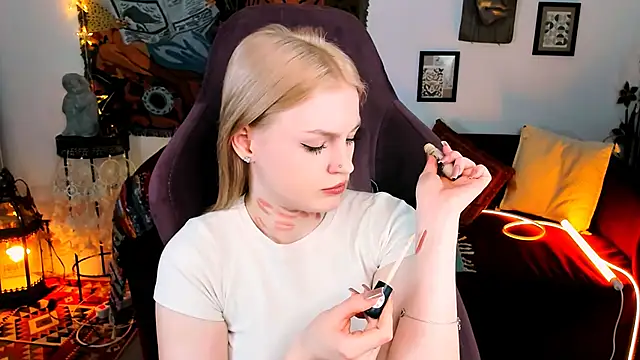 GraceGlamour online show from January 15, 2025, 11:10 am