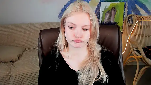 GraceGlamour online show from March 12, 2025, 11:20 am