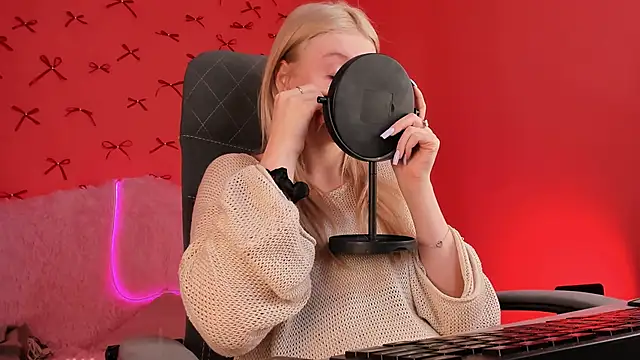 GraceGlamour online show from March 19, 2025, 8:23 am