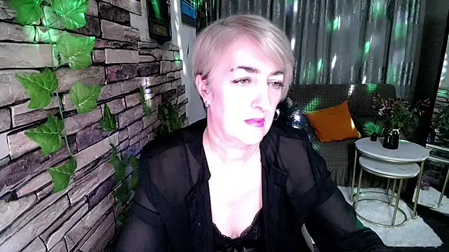 Hot Girl87 online show from December 19, 2024, 3:19 pm