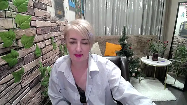 Hot Girl87 online show from December 20, 2024, 7:07 pm