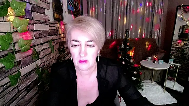 Hot Girl87 online show from December 26, 2024, 6:33 pm