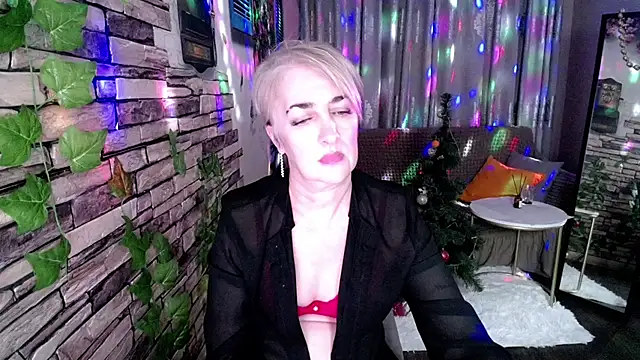 Hot Girl87 online show from January 3, 2025, 9:47 pm