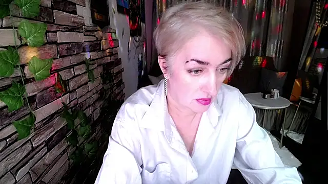 Hot Girl87 online show from January 4, 2025, 3:28 pm