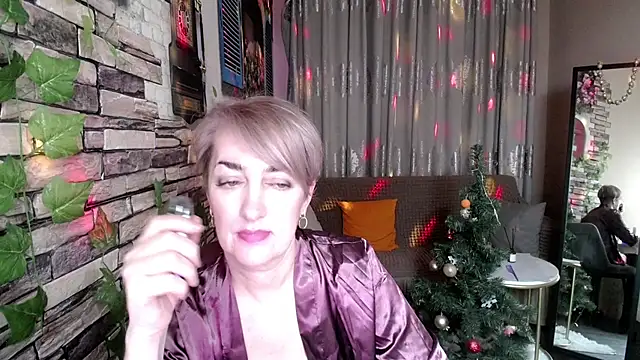 Hot Girl87 online show from January 13, 2025, 6:27 pm