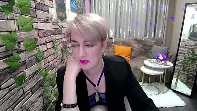 Hot Girl87 online show from January 22, 2025, 3:29 pm