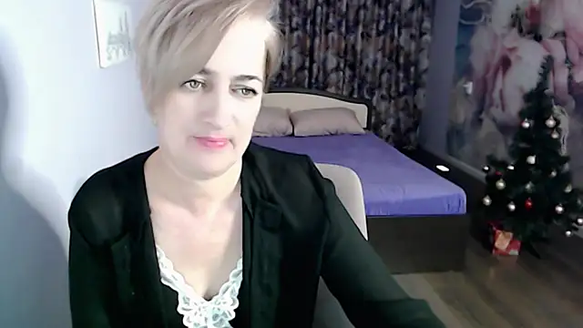 Hot Girl87 online show from January 31, 2025, 10:10 pm