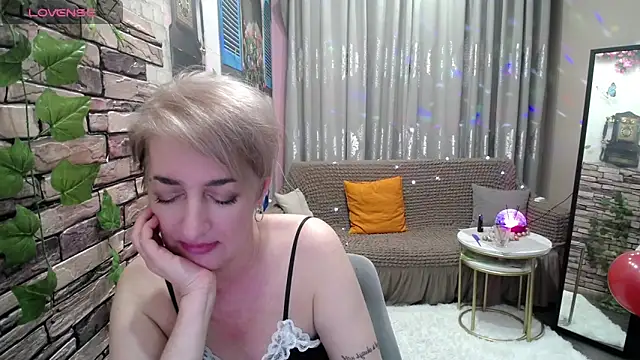 Hot Girl87 online show from February 10, 2025, 12:41 am