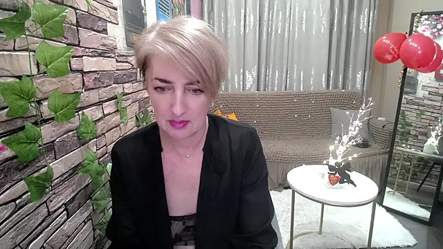 Hot Girl87 online show from February 14, 2025, 4:31 pm