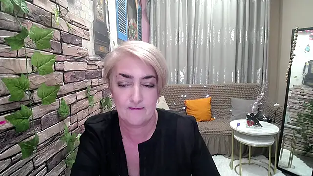 Hot Girl87 online show from February 23, 2025, 2:57 pm