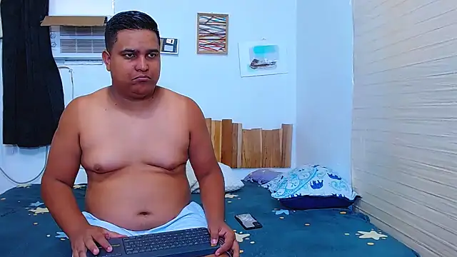 lucasandSofi online show from October 10, 2025, 7:13 pm