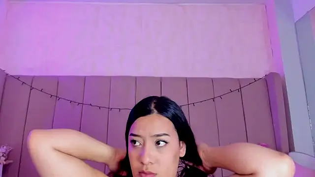 Snapshot of MollyBigBoobs12 chatting on September 26, 2025, 8:24 pm MollyBigBoobs12 online show from September 26, 2025, 8:24 pm