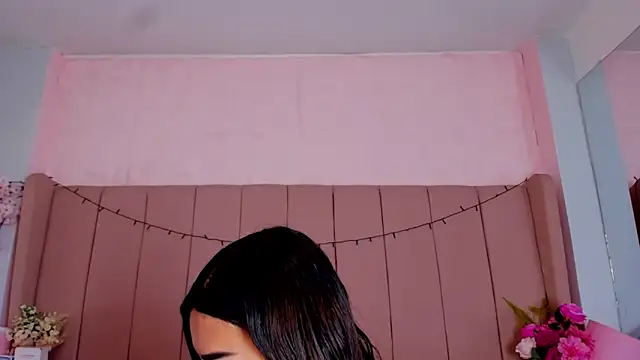 Snapshot of MollyBigBoobs12 chatting on October 1, 2025, 8:48 pm MollyBigBoobs12 online show from October 1, 2025, 8:48 pm